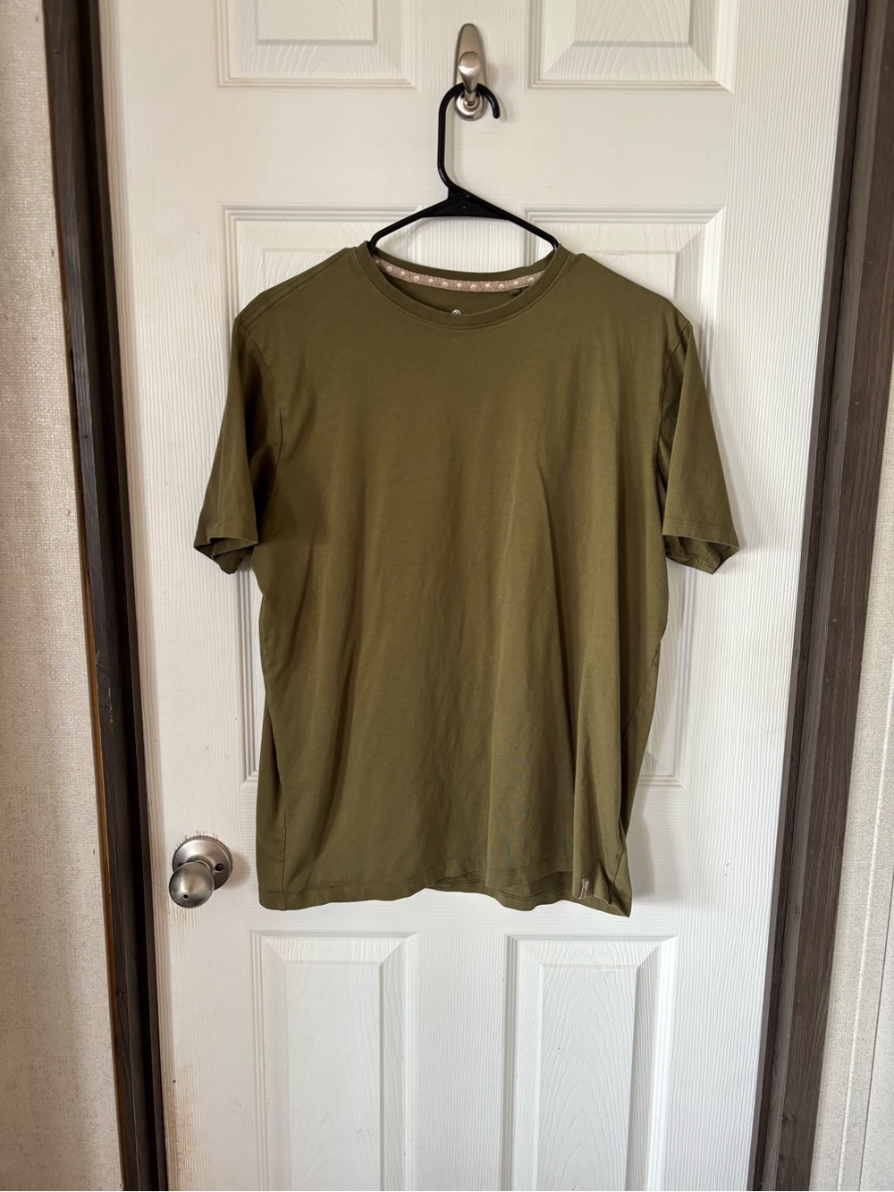 Free Planet Men's Olive Crew Neck Short Sleeve Tee